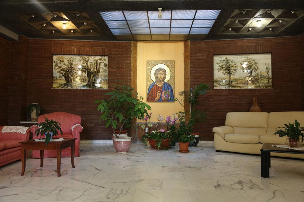Casa Piccole Ancelle Di Cristo Re 3* Rom