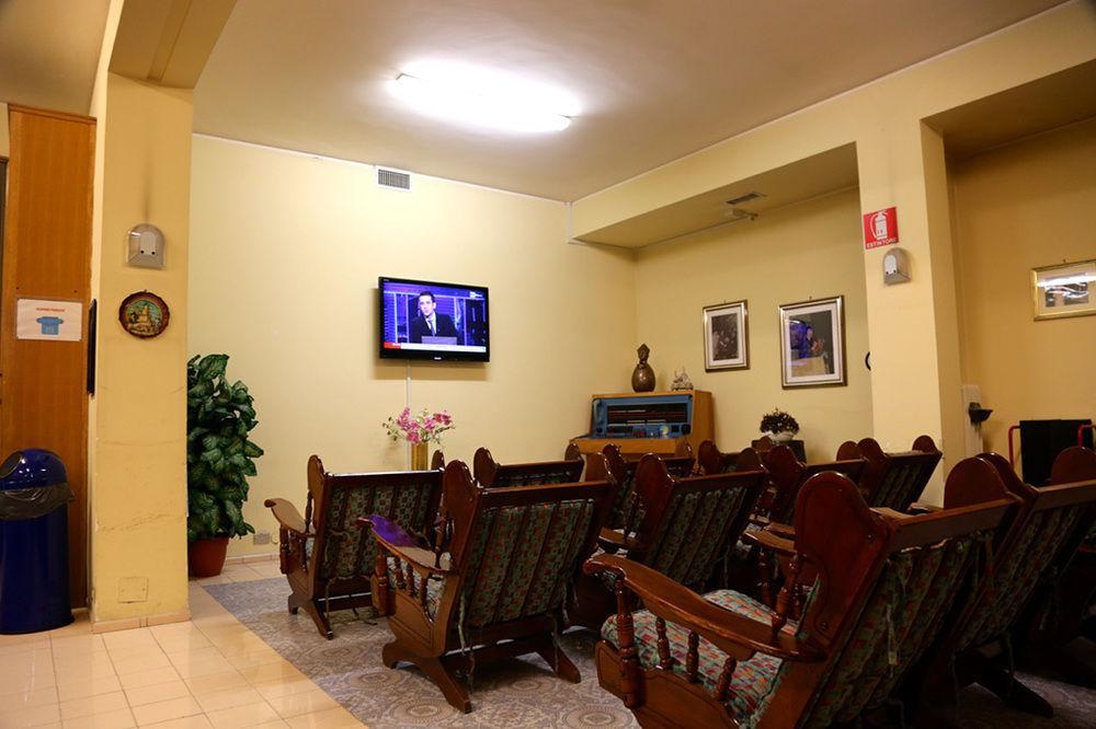 Hotel Casa Piccole Ancelle Di Cristo Re Rom