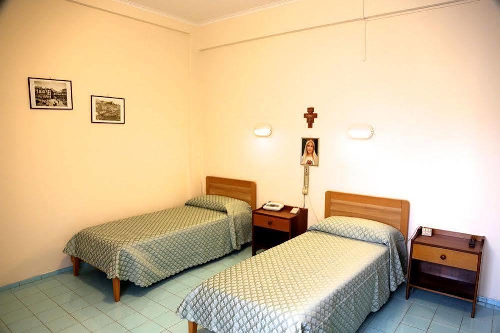 Casa Piccole Ancelle Di Cristo Re Rom